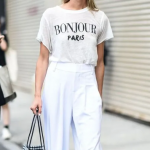 Comment assortir des t-shirts personnalisés et être à la mode