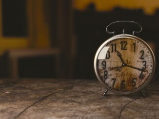 Sommeil des parents : retrouver un rythme malgré des horaires qui changent